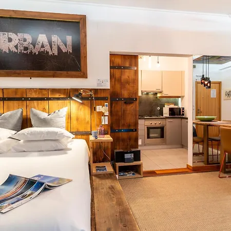 Epicenter Urban アパート *